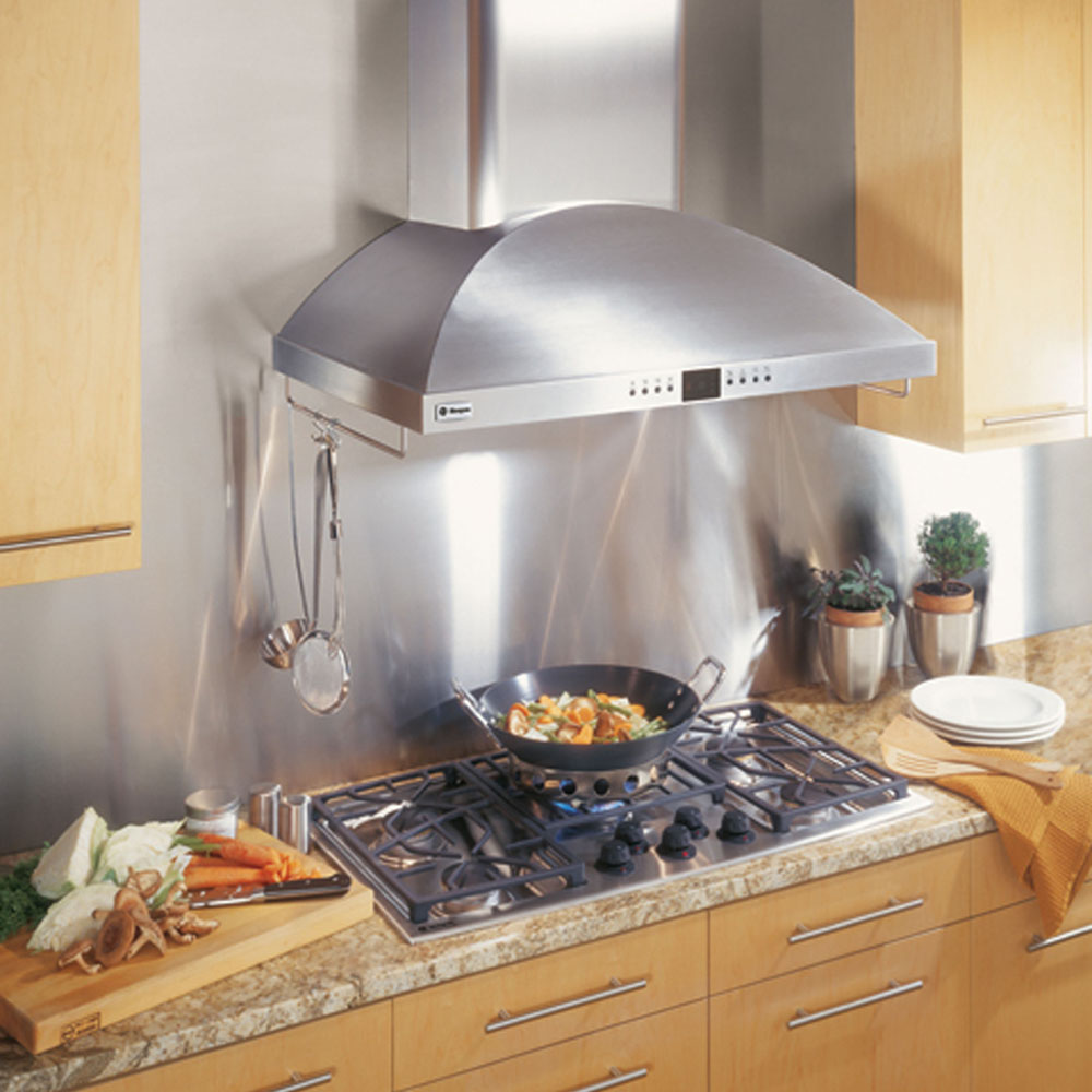 RANGE-HOOD-36-INCH-STAINLESS-STEEL-ZV950SDSS-MONOGRAM-LIFESTYLE.jpg