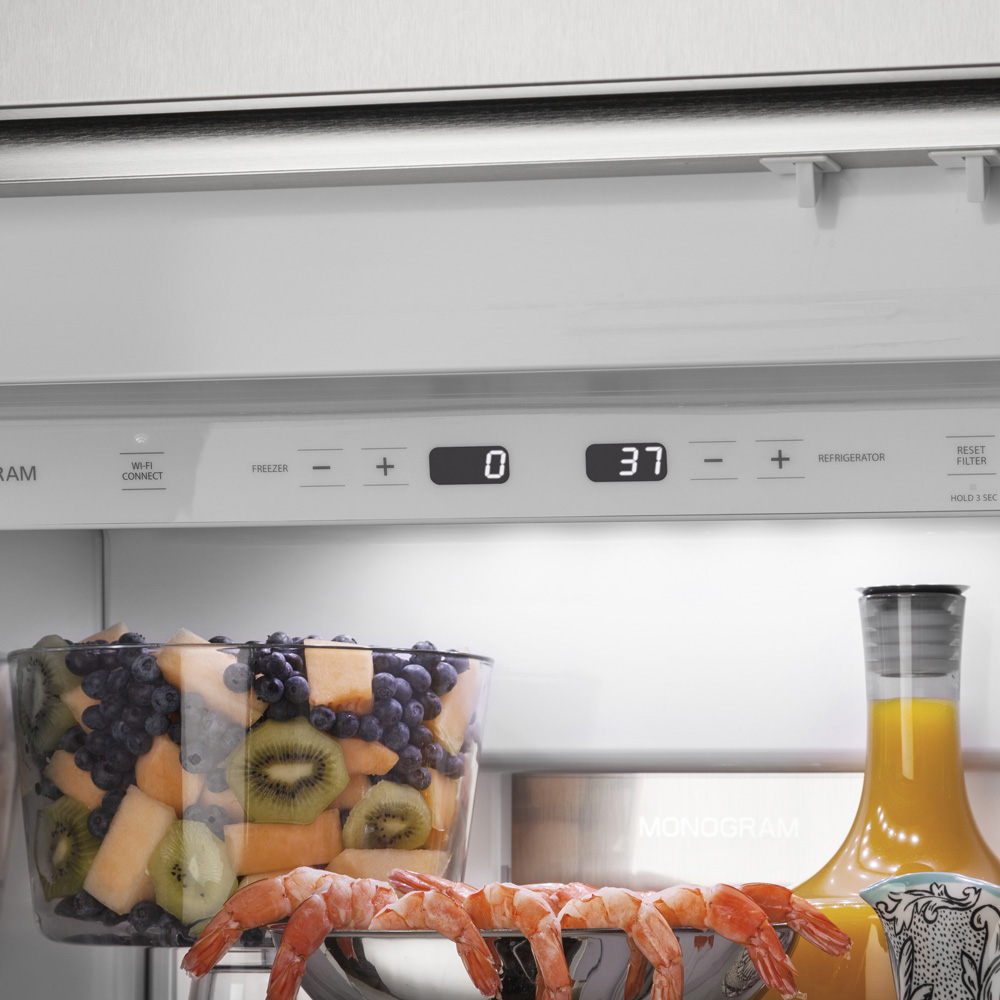 REFRIGERATOR-255CUFT-STAINLESS-STEEL-ZISS420DKSS-MONOGRAM-TEMPERATURE-CONTROL.jpg